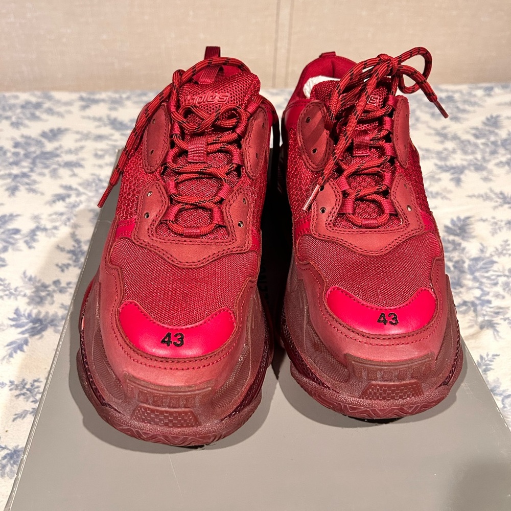 Balenciaga Triple S Burgundy Size 43
